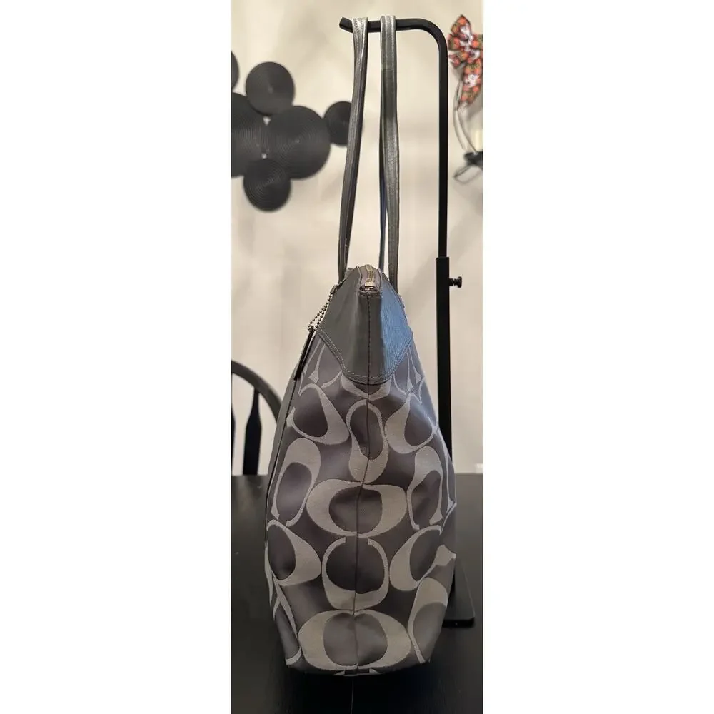 Coach Laura Signature Tote Bag